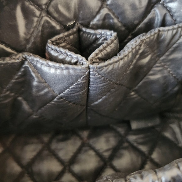 CHANEL Large Matelasse Caviar CC Zip Pouch Clutch Bag ENTRUPY COA - Picture 10 of 15